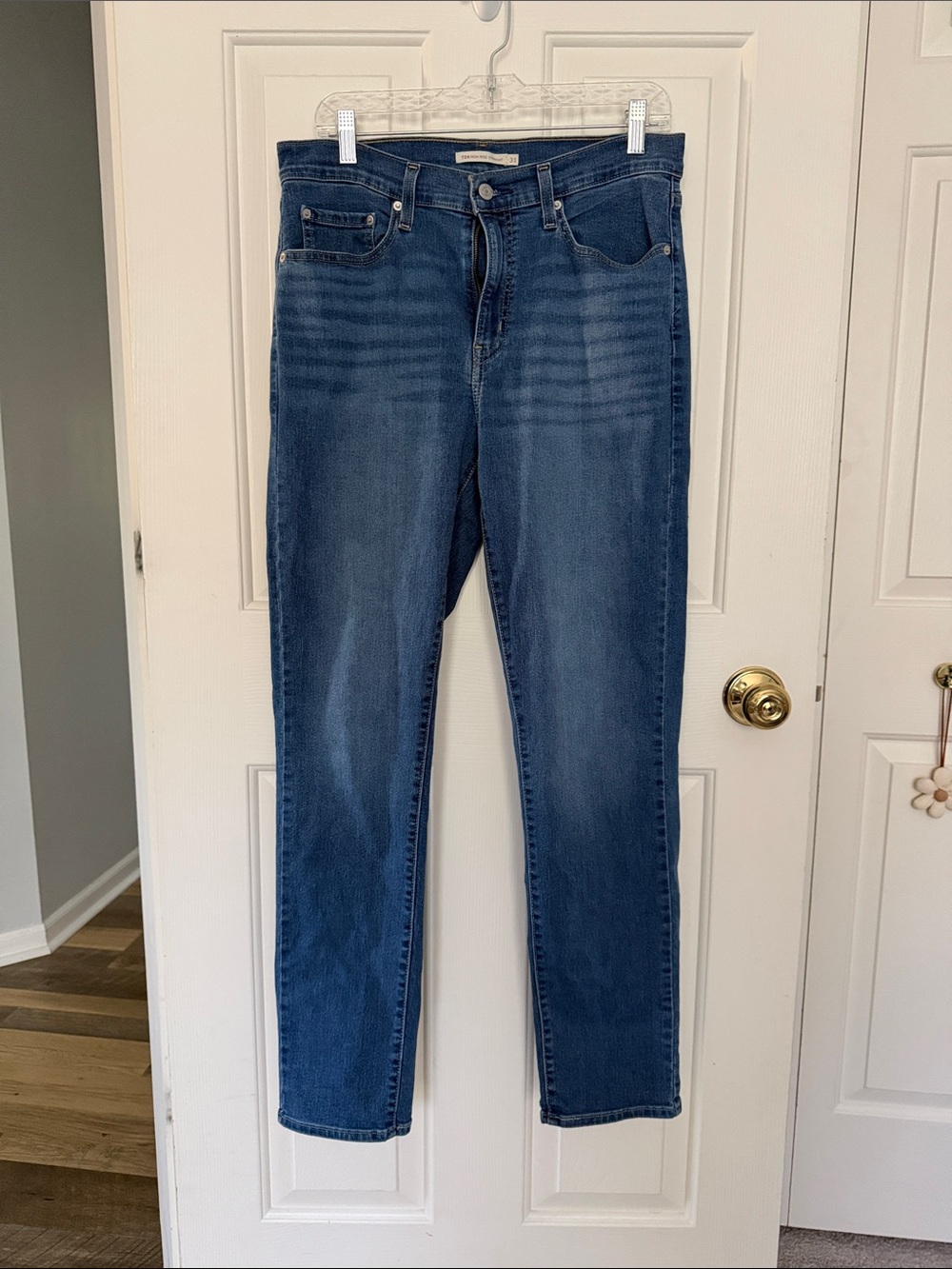 Women’s Levi Strauss Straight Leg Jeans